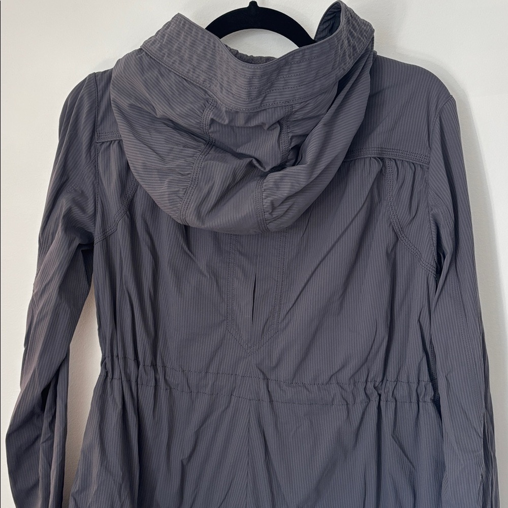 Lululemon Apres Practice Anorak size 4 - Picture 5 of 6